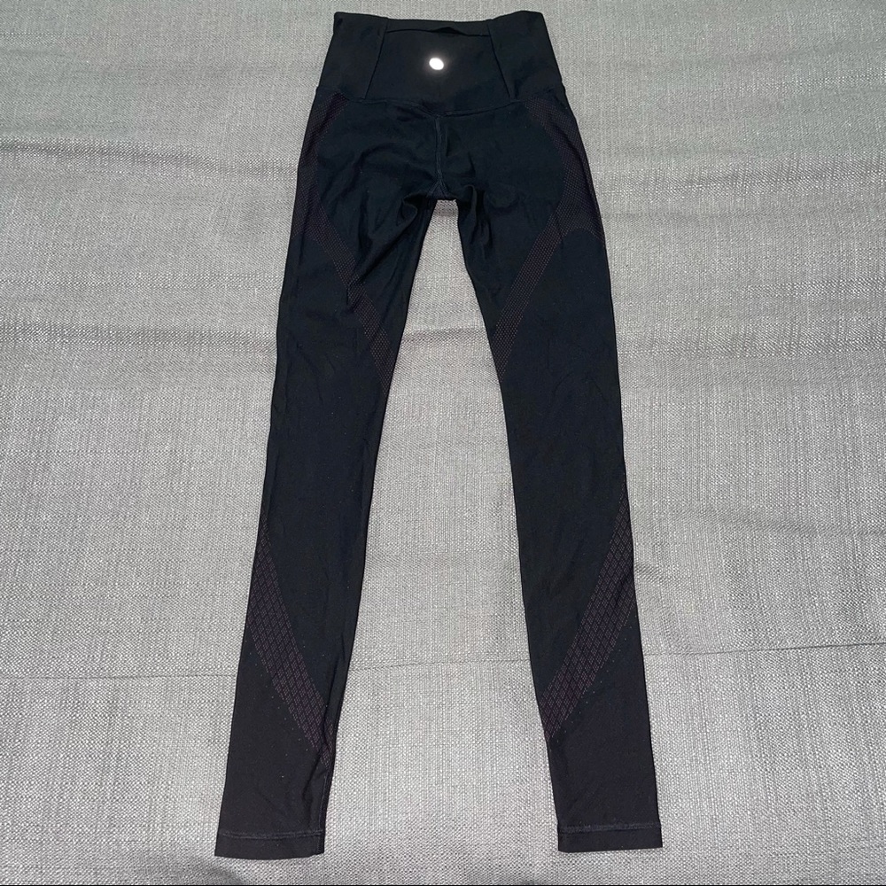 Lululemon Mapped Out High-Rise Tight 28" - Picture 8 of 9